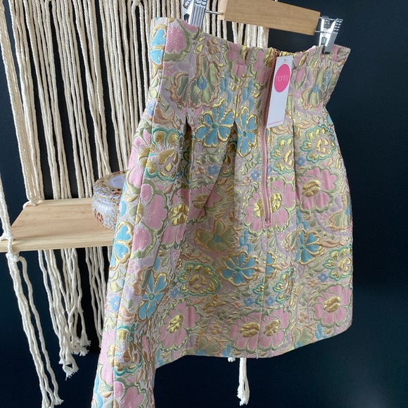 Pretty in Pastel - Picture 3 of 5